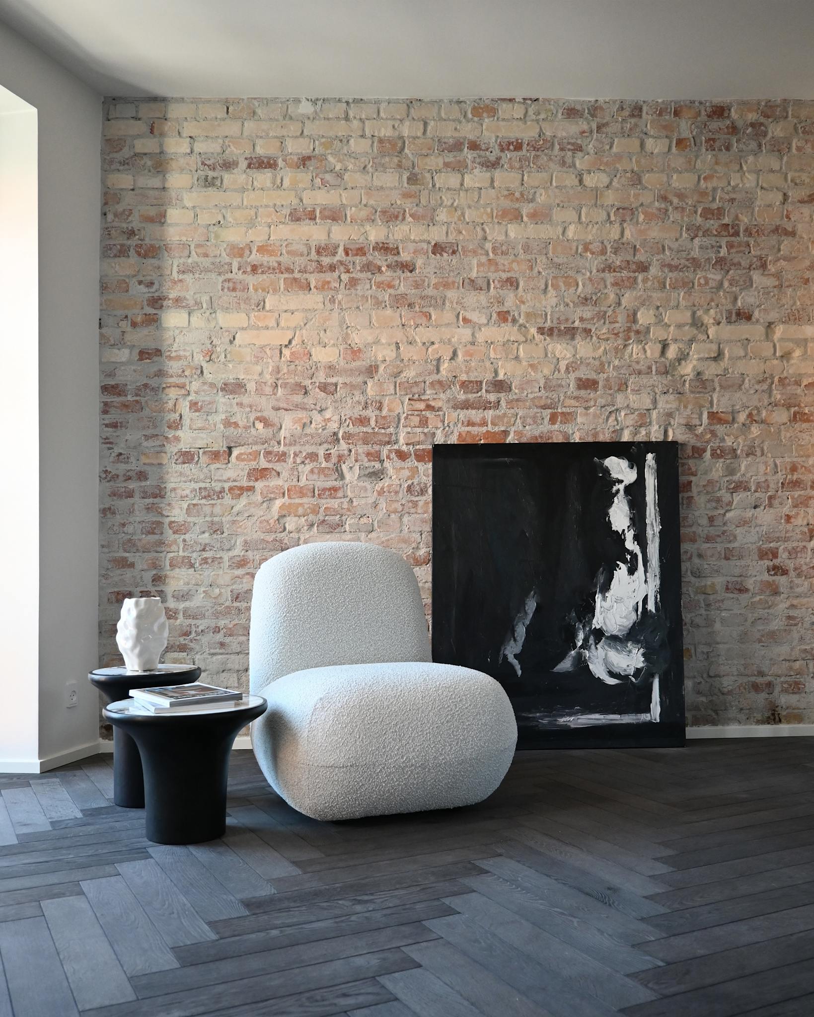101 Copenhagen - Trumpet Table, Low - Calacatta - Coffee or Side Table