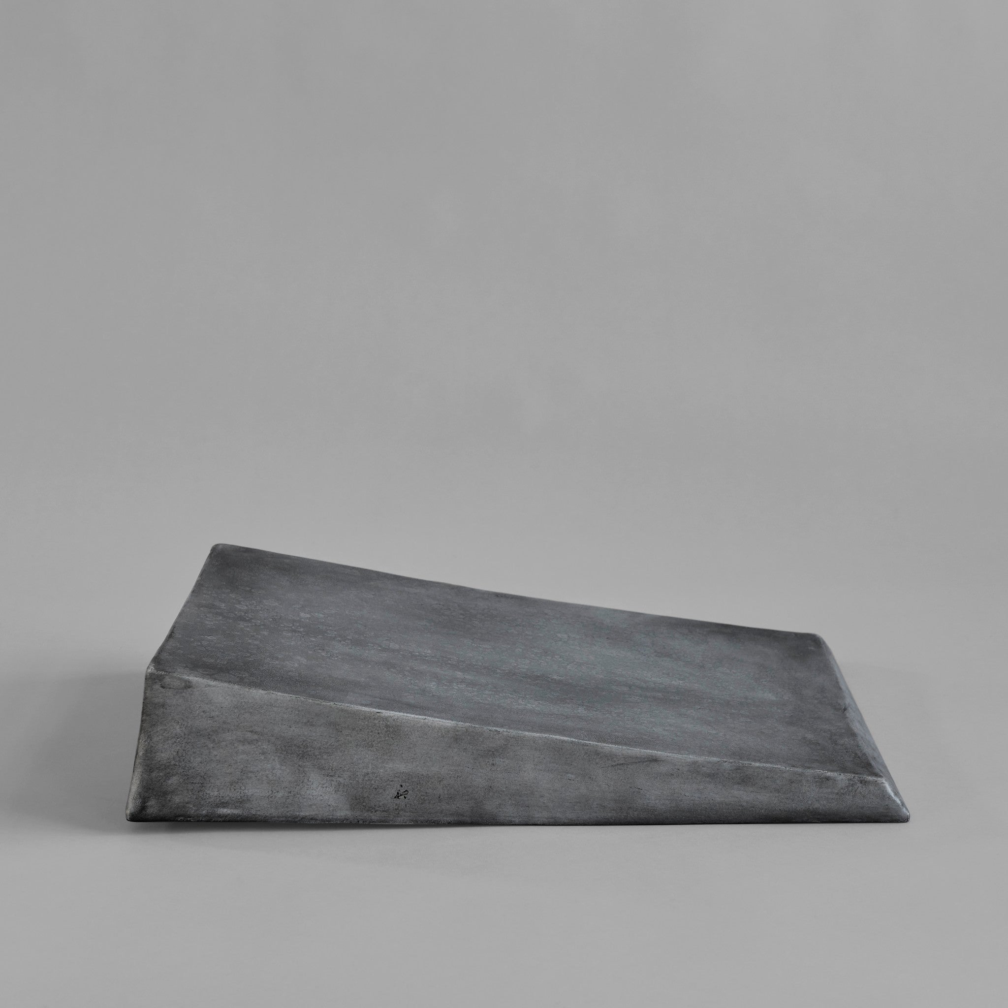 101 Copenhagen - Sculpt Art, Triangle, Mini - Dark Grey - Archive