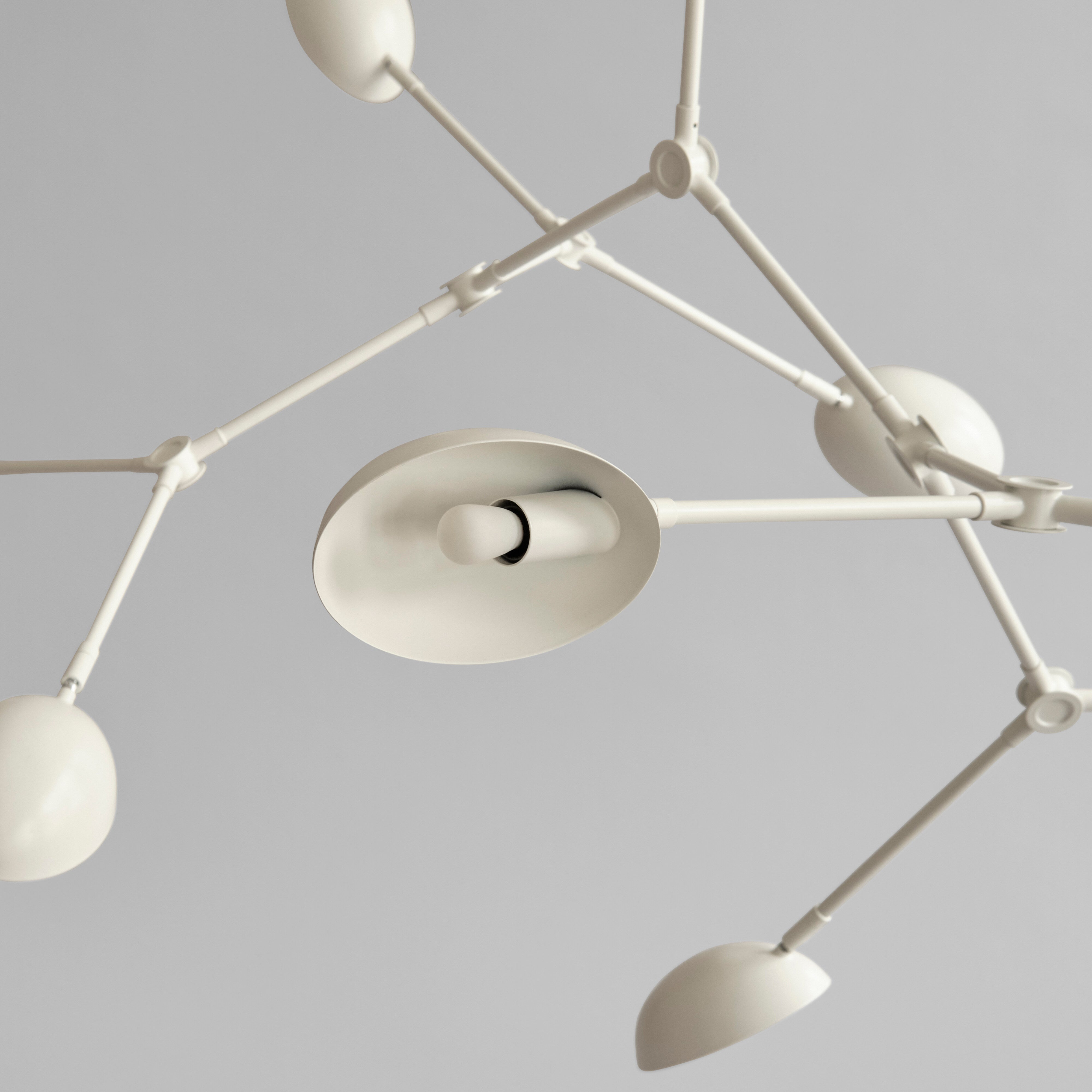 101 Copenhagen - Drop Chandelier - White (5m) - Chandelier