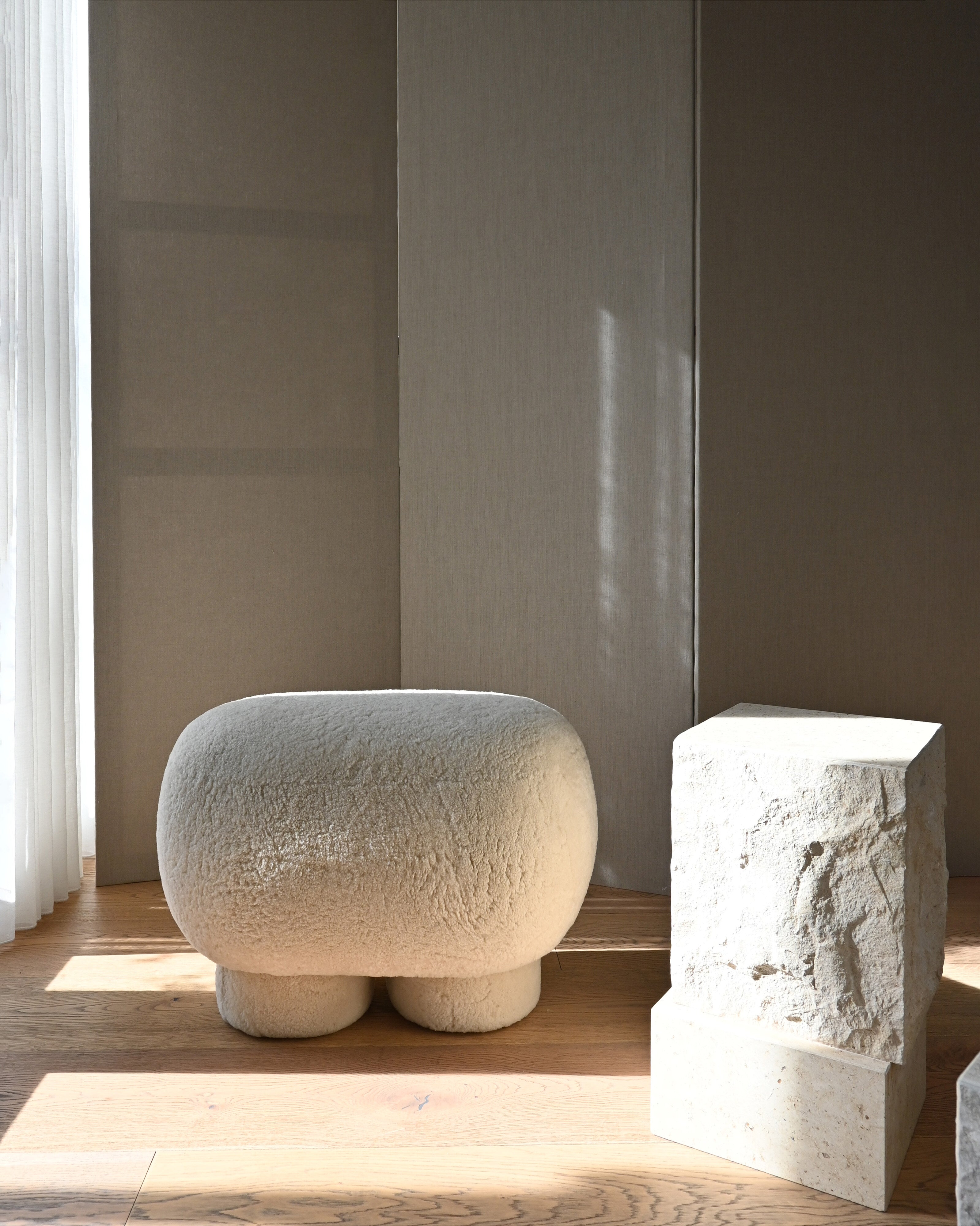 101 Copenhagen - Big Foot Bench, Petit  - Sandshell - Bench