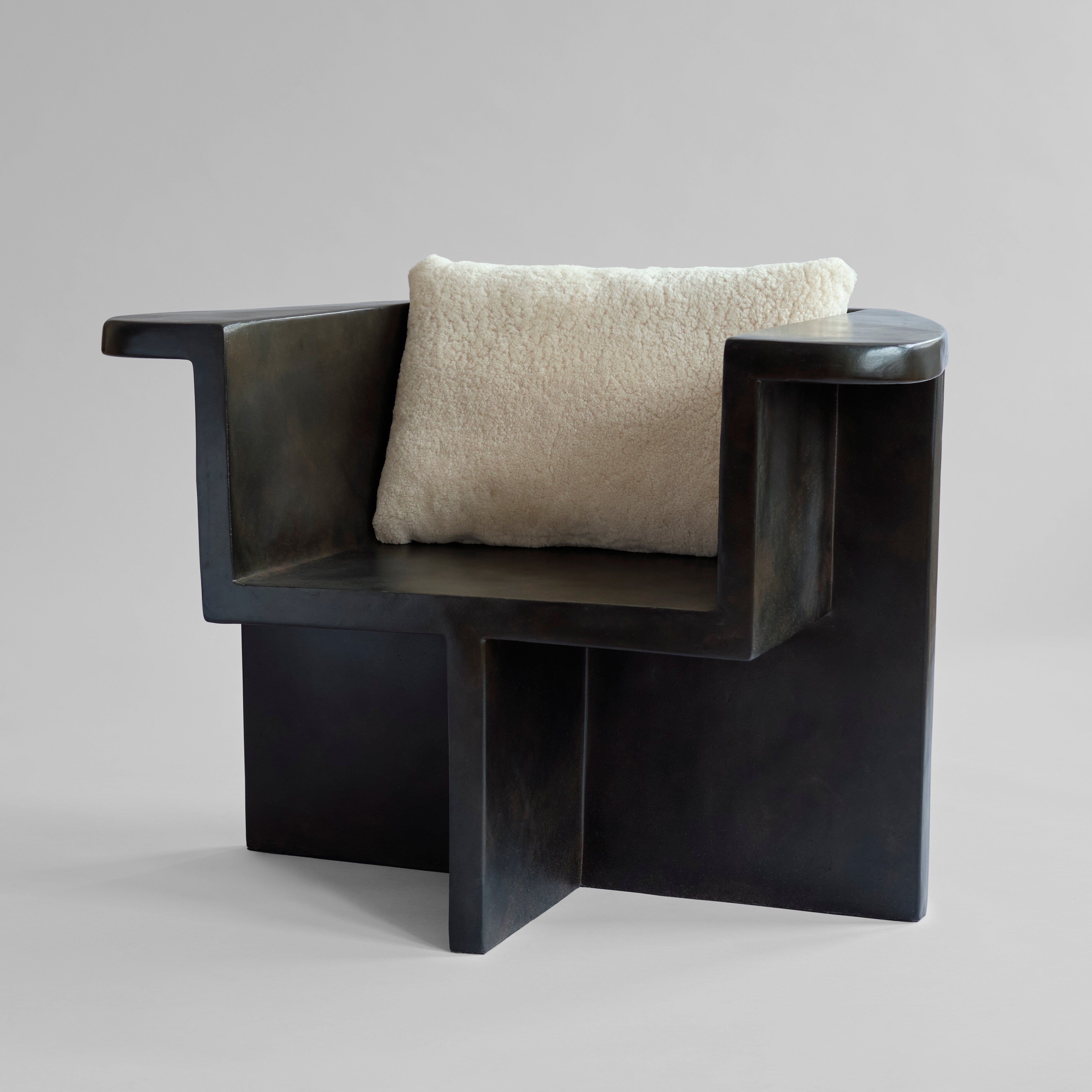 101 Copenhagen - Makura Pillow 11 - Sandshell (Sheepskin) - Pillow