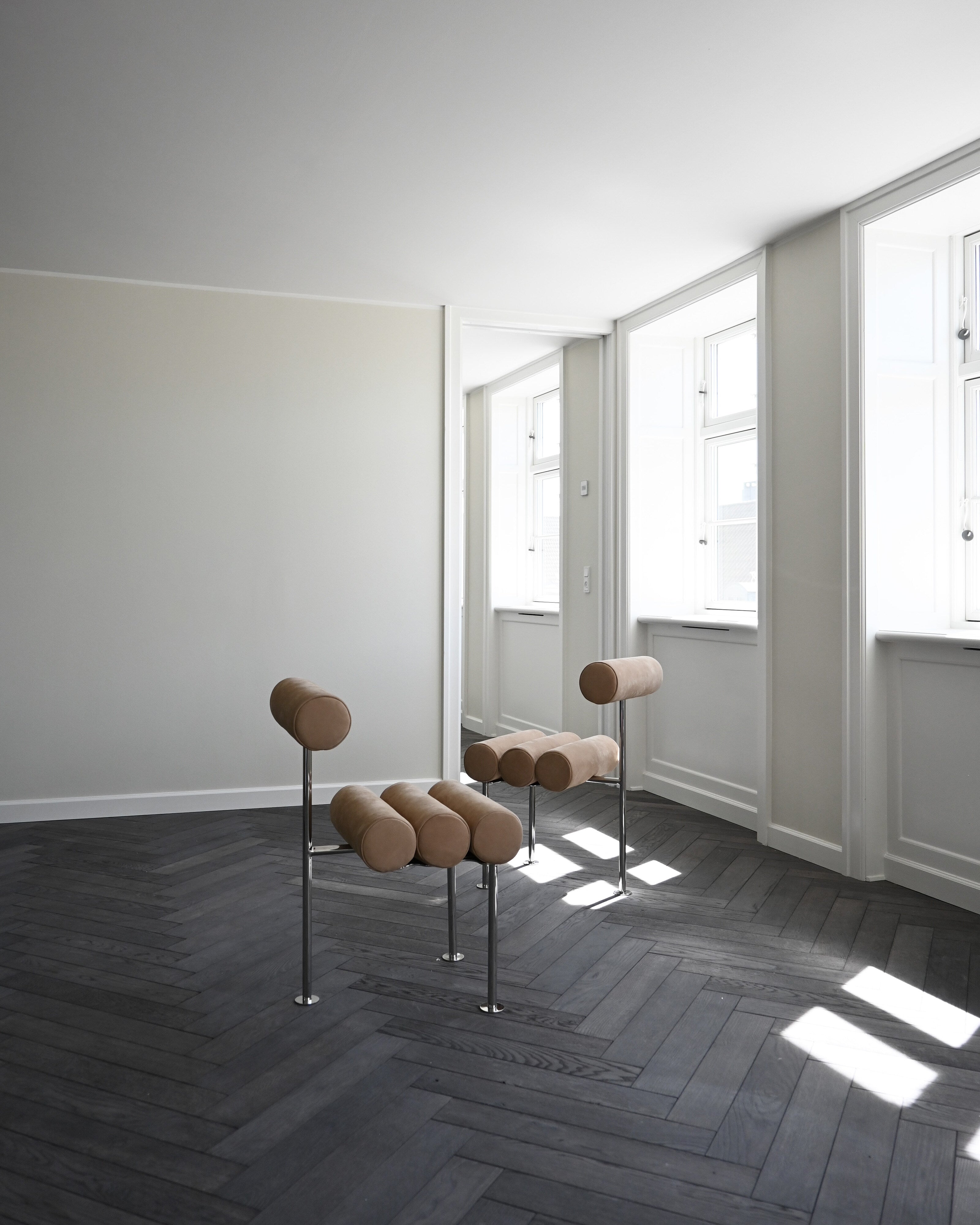 101 Copenhagen - Hiro Dining Chair, Stainless Steel - Nubuck - Dining Chair