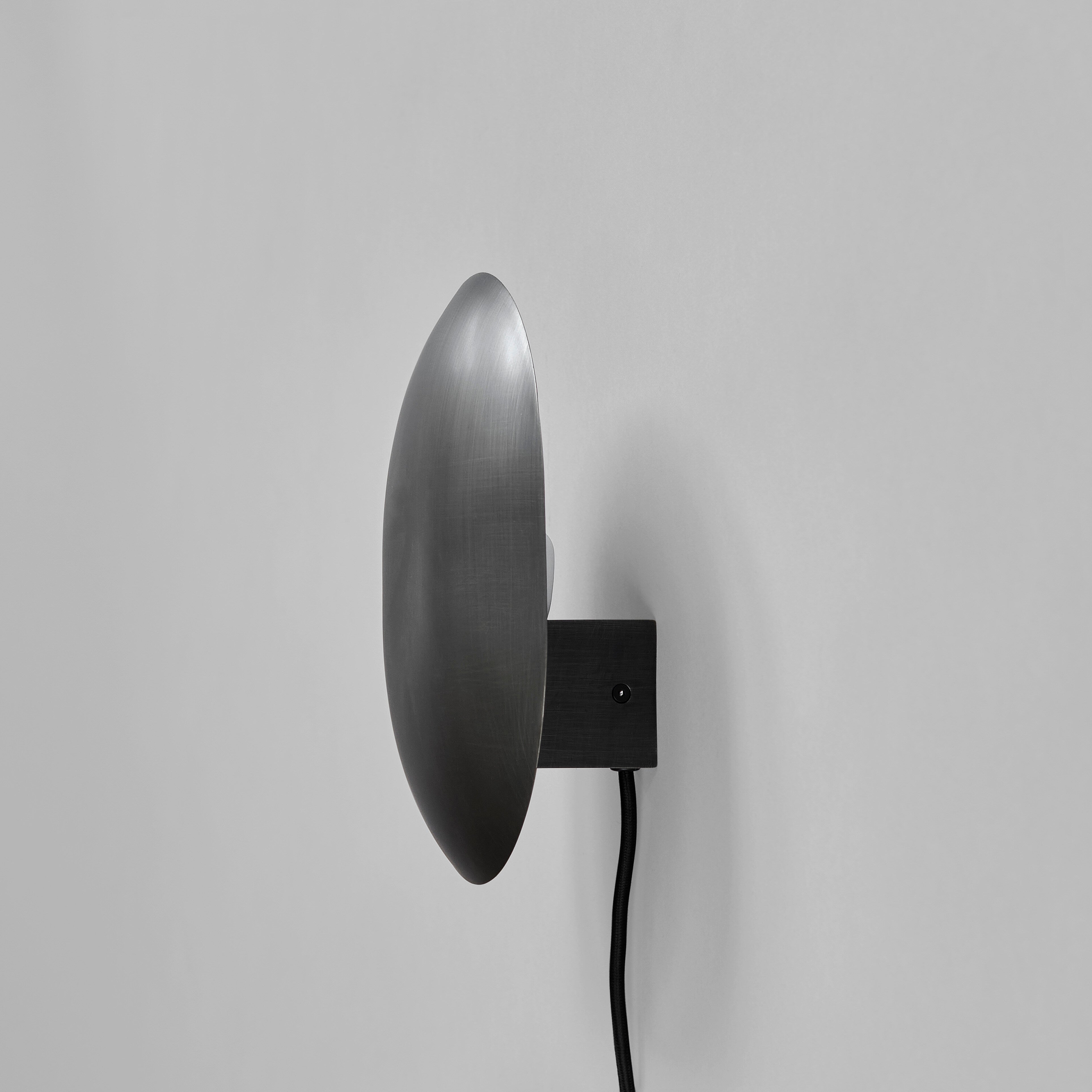 101 Copenhagen - Clam Wall Lamp - Bronze - Wall Lamp