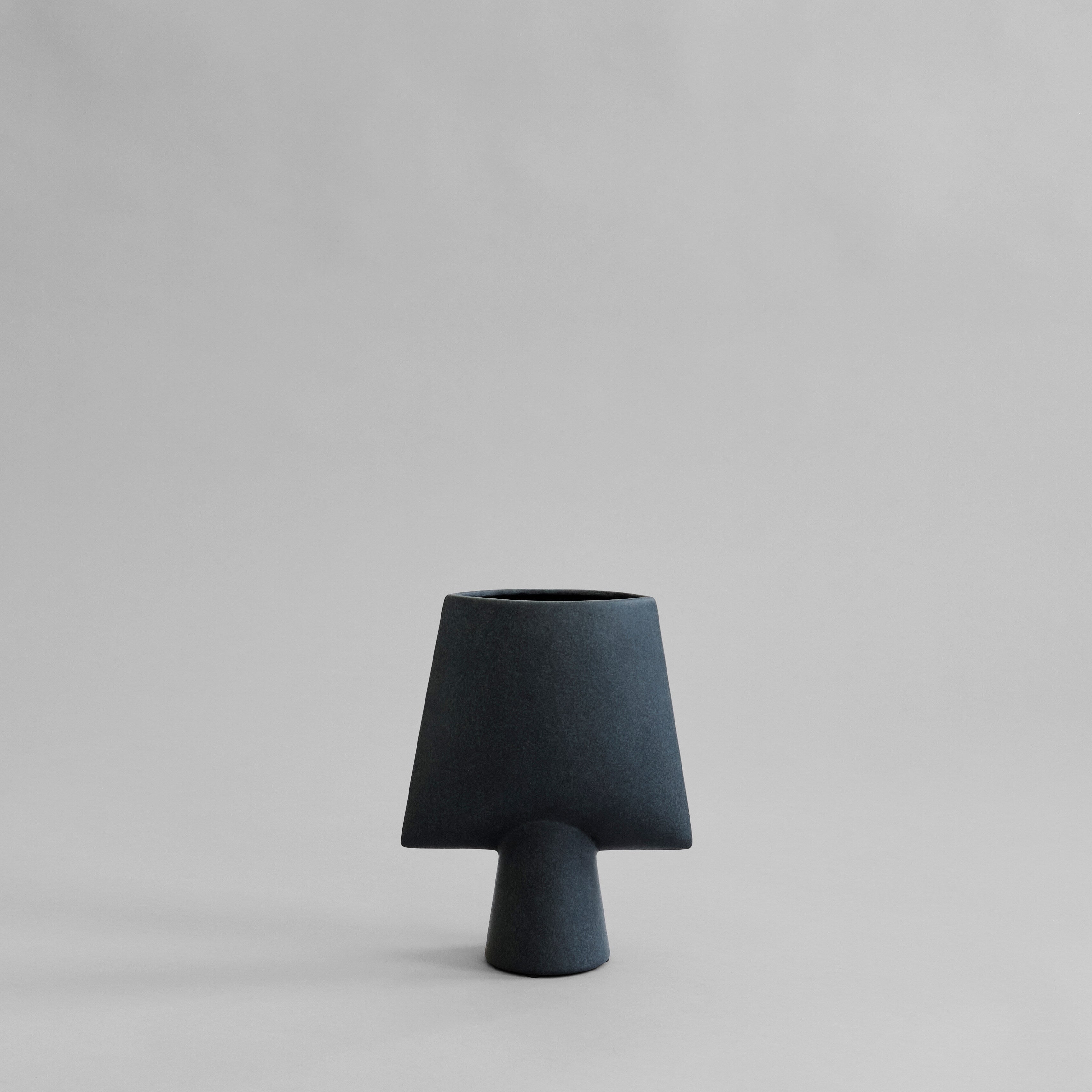 101 Copenhagen - Sphere Vase Square, Mini - Black - Vase