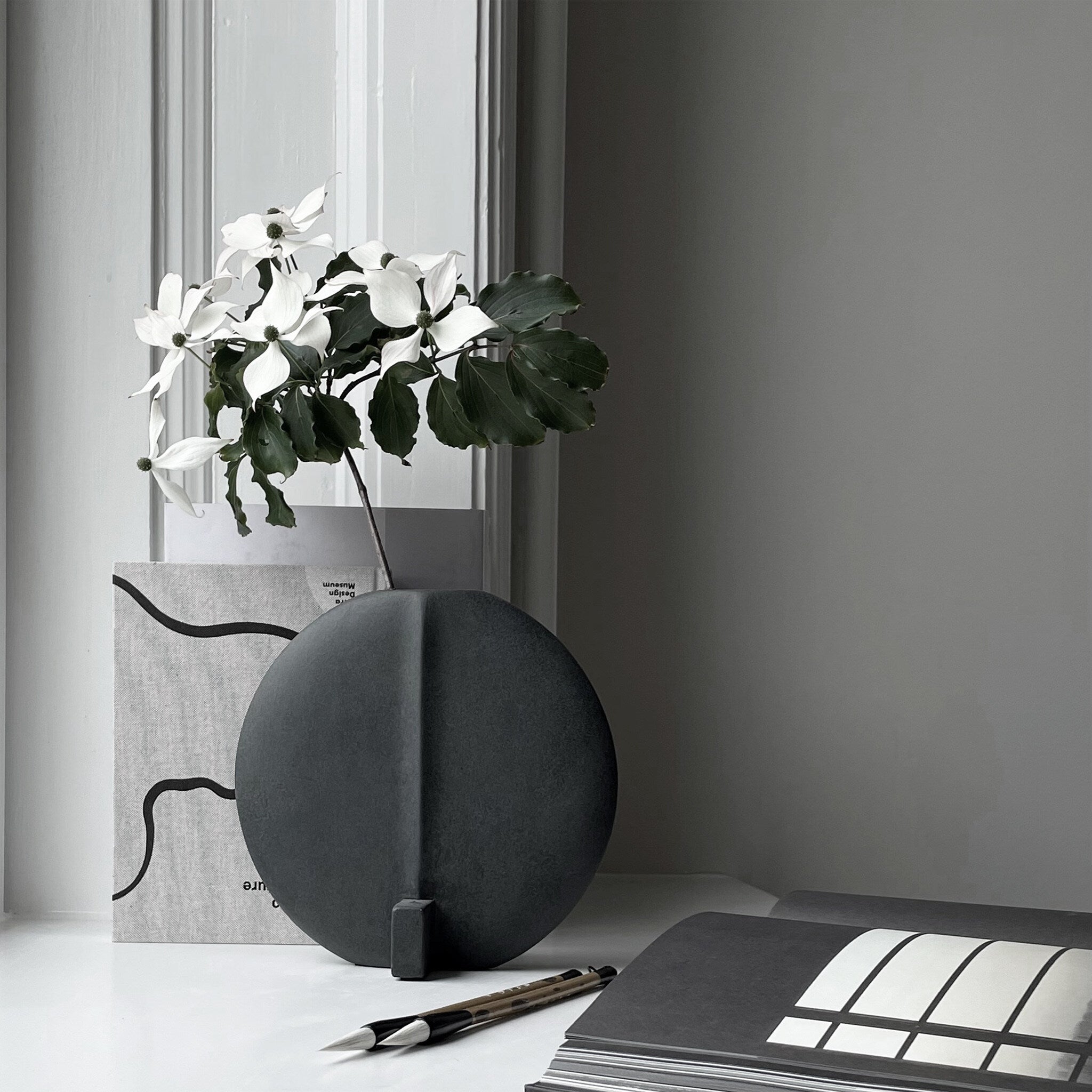 101 Copenhagen - Guggenheim Vase, Petit - Black - Vase