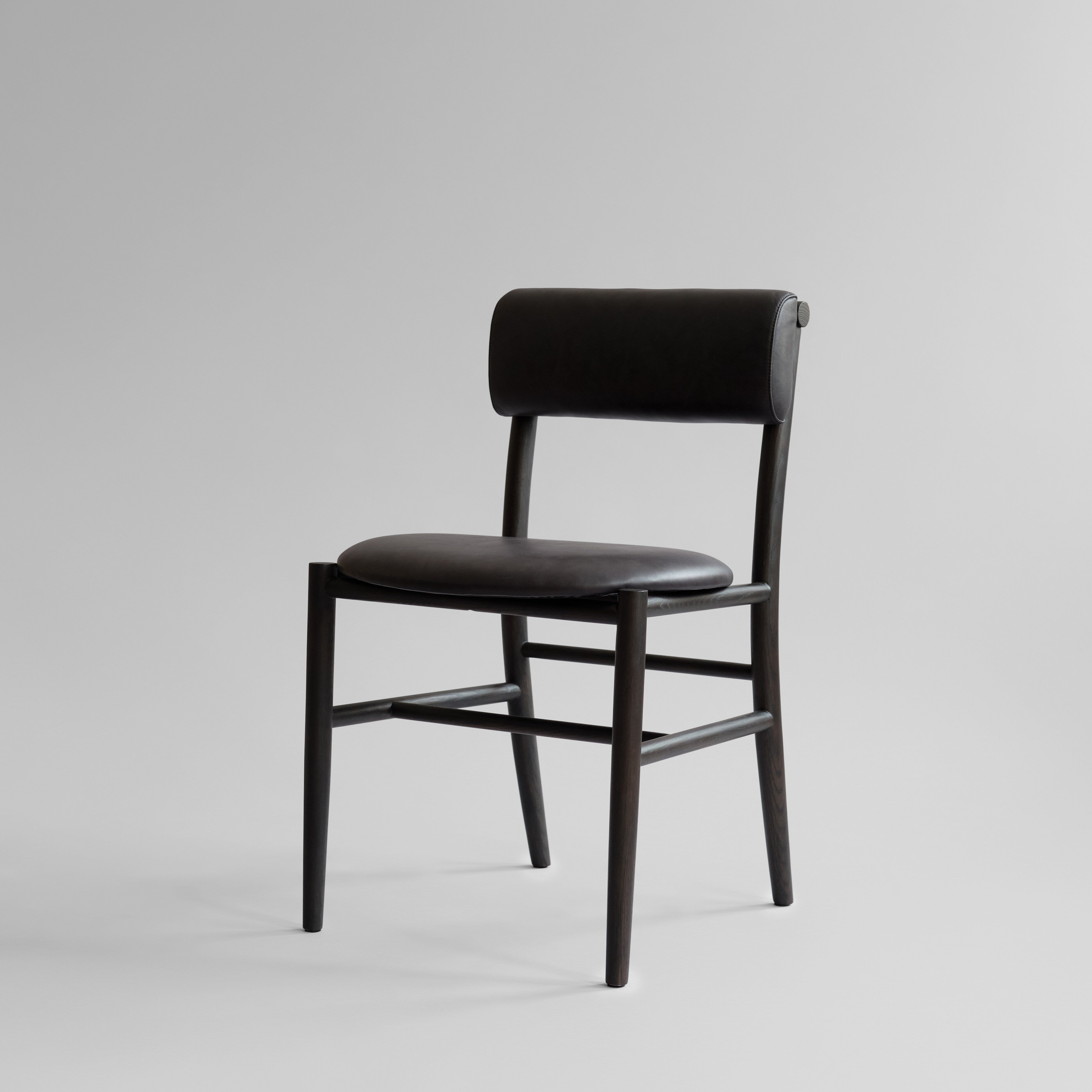 101 Copenhagen - Nama Dining Chair, Coffee Black  - Aniline leather black - Dining Chair