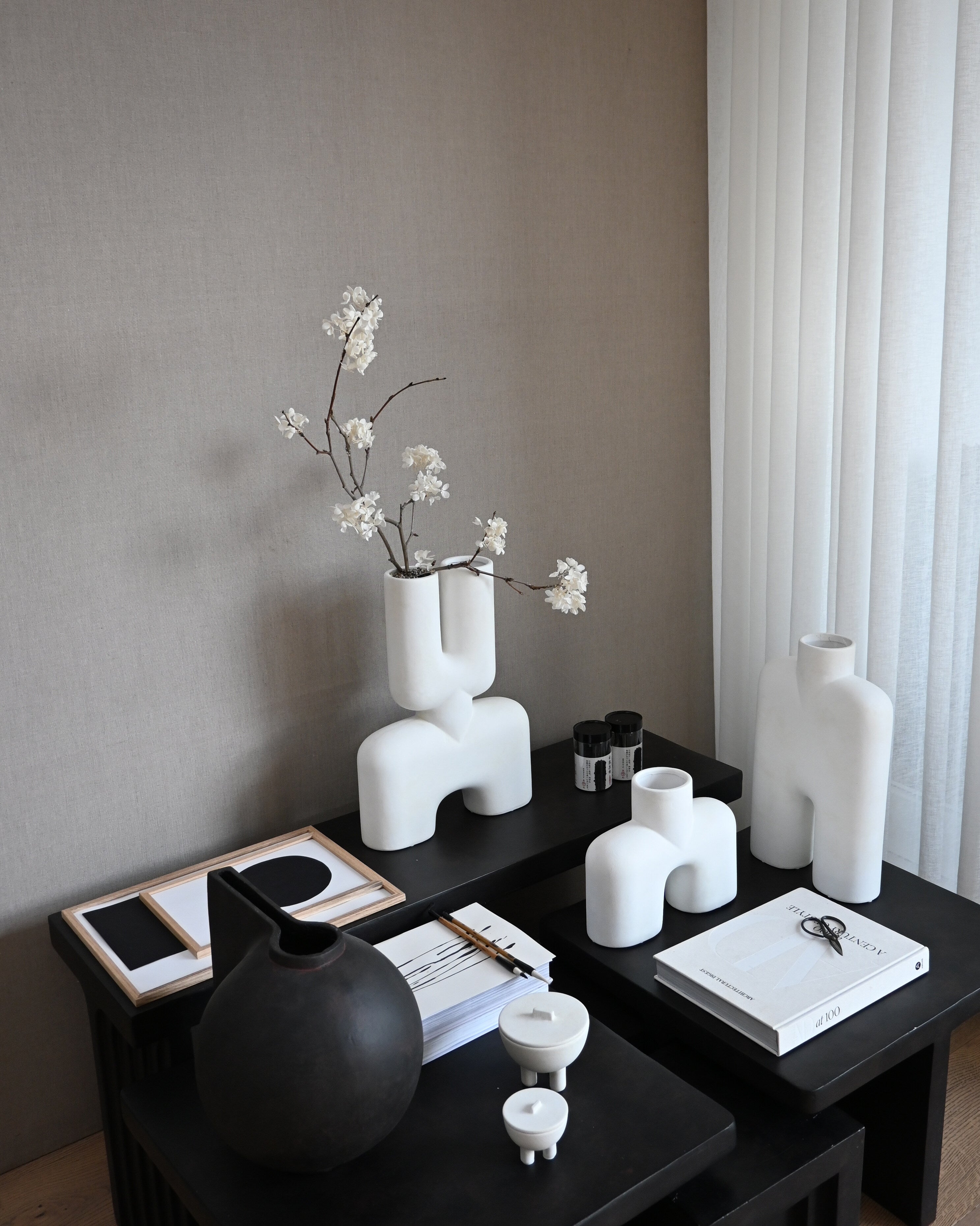 101 Copenhagen - Offset Vase, Mini - Coffee - Vase