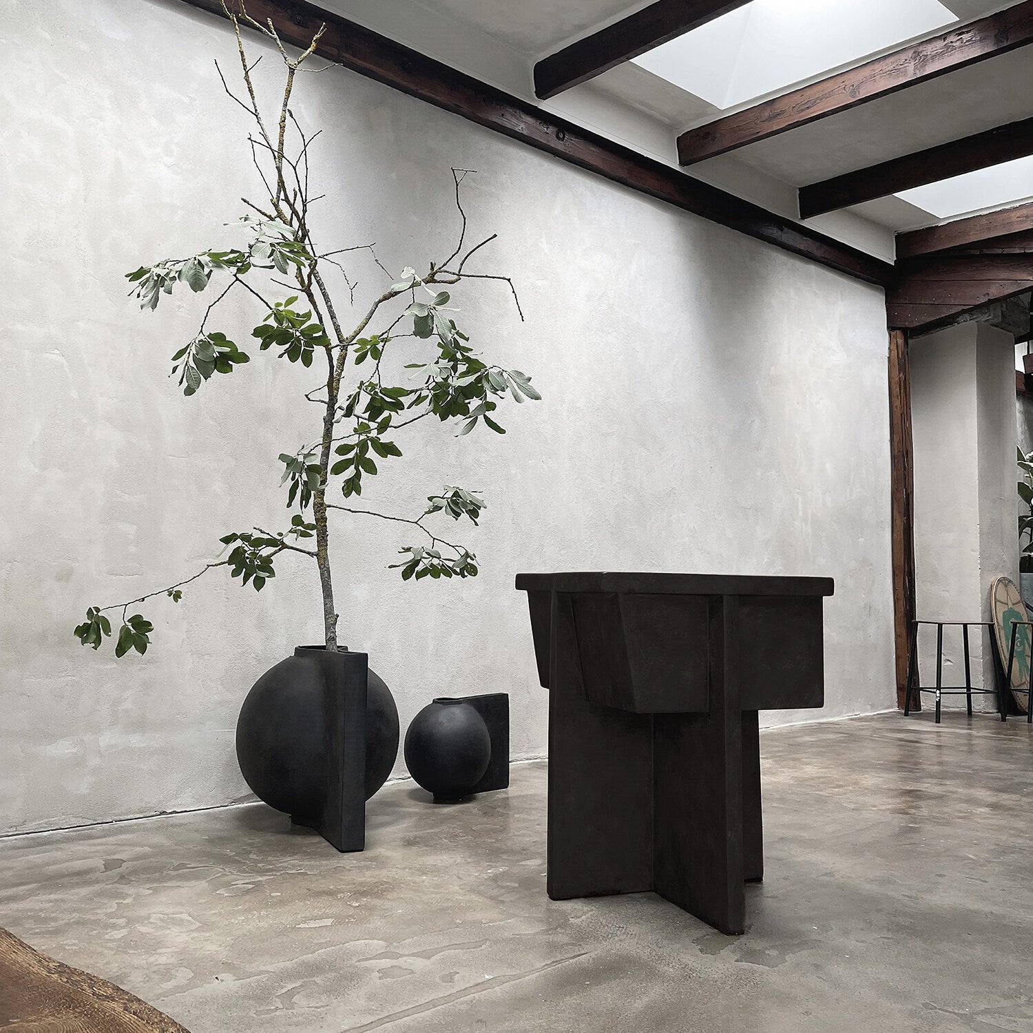 101 Copenhagen - Offset Vase, Mini - Coffee - Vase