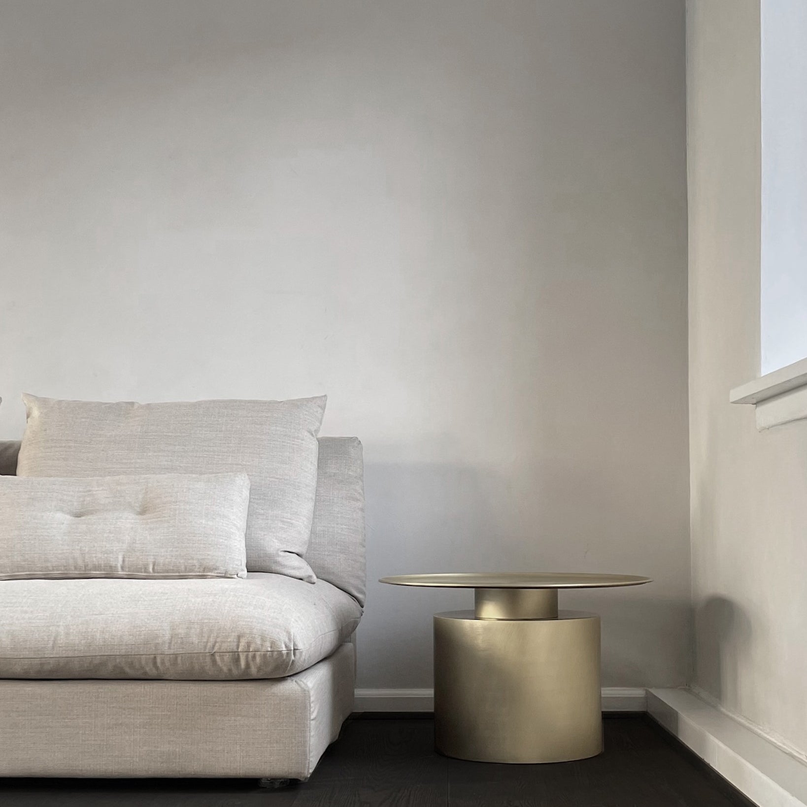 101 Copenhagen - Pillar Table, Low - Brass - Coffee or Side Table