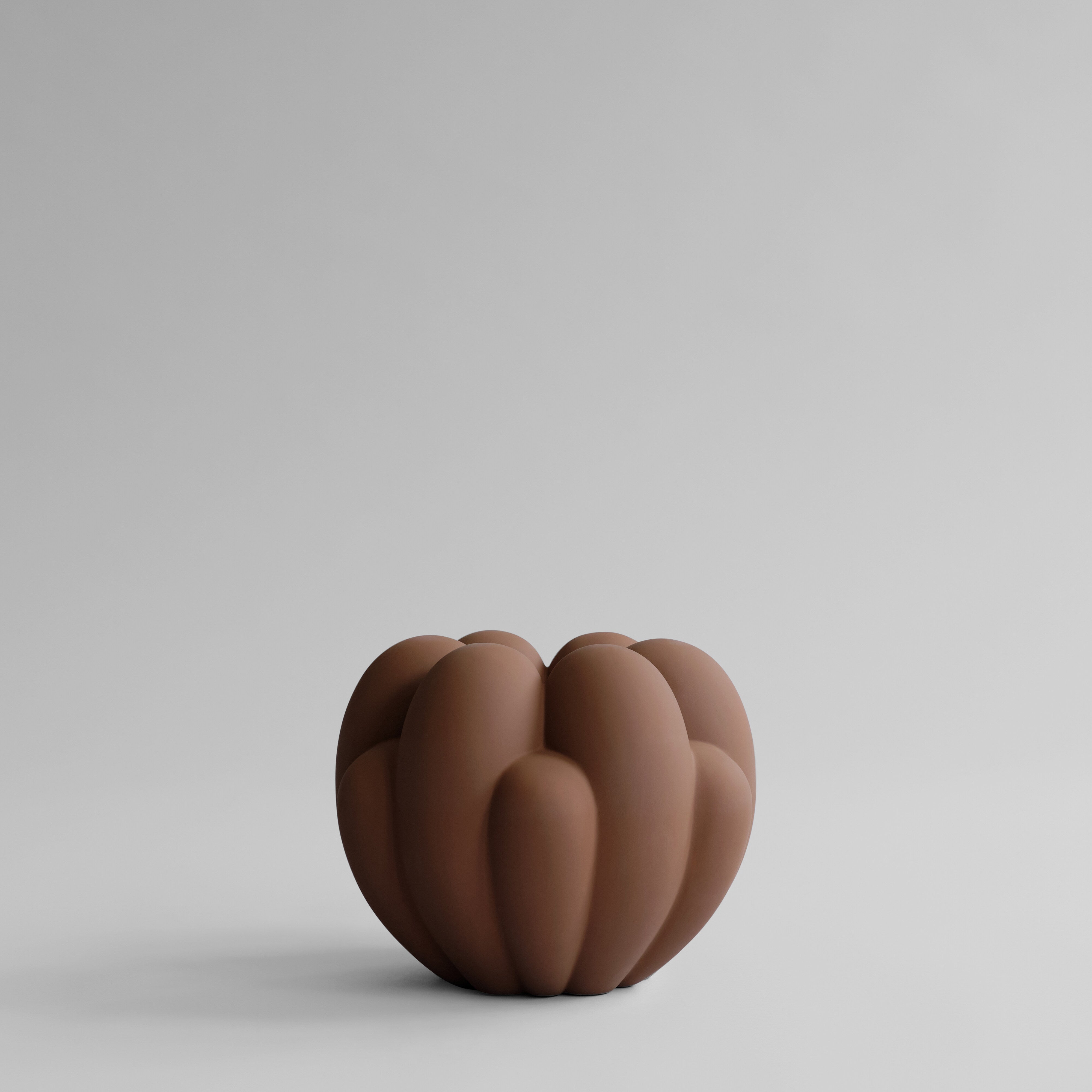 101 Copenhagen - Bloom Vase, Mini – Almond - Vase