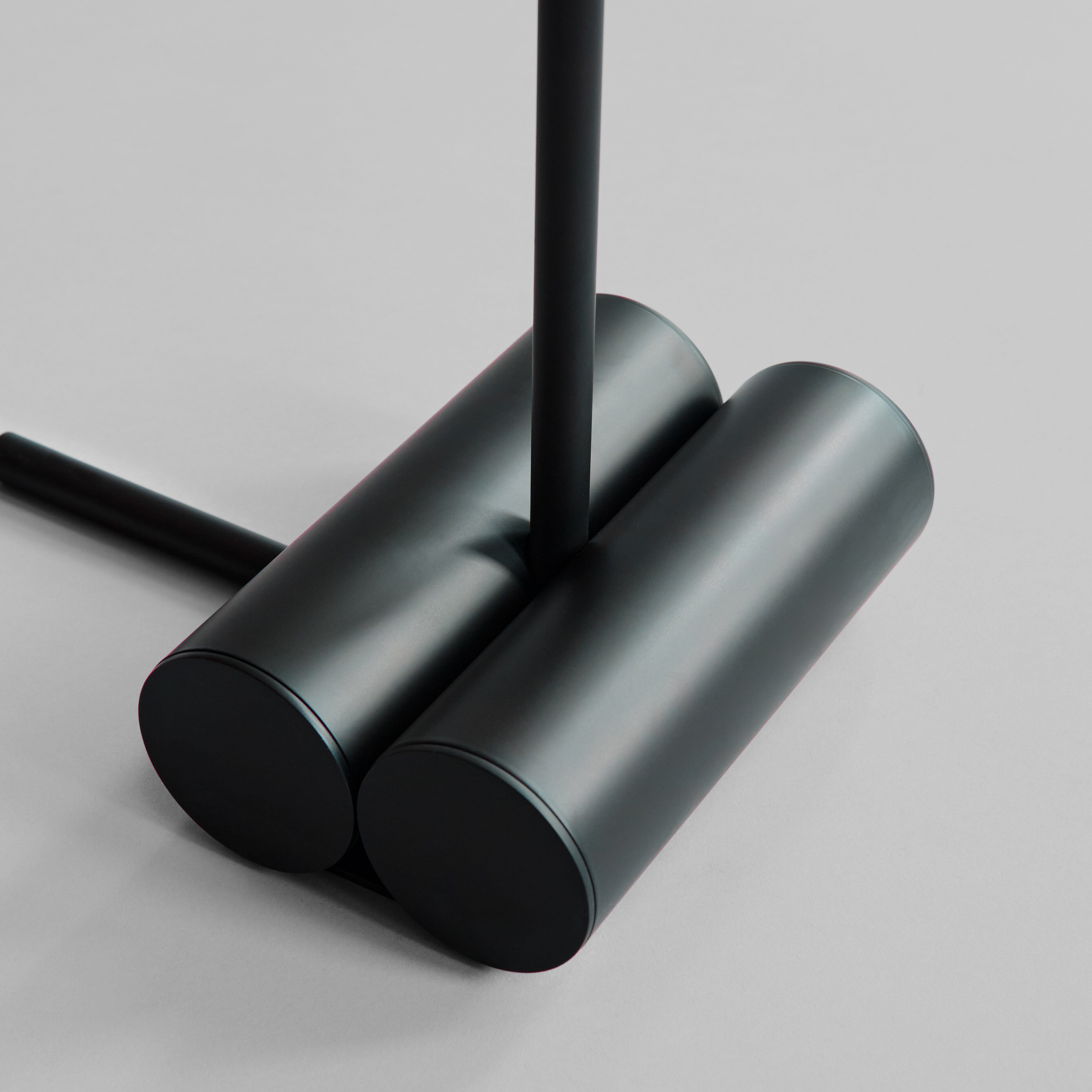 101 Copenhagen - Snake Floor Lamp - Burned Black - Floor Lamp