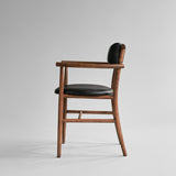 Nama Dining Chair, Armrest Classic Brown Oak - Aniline Leather Black