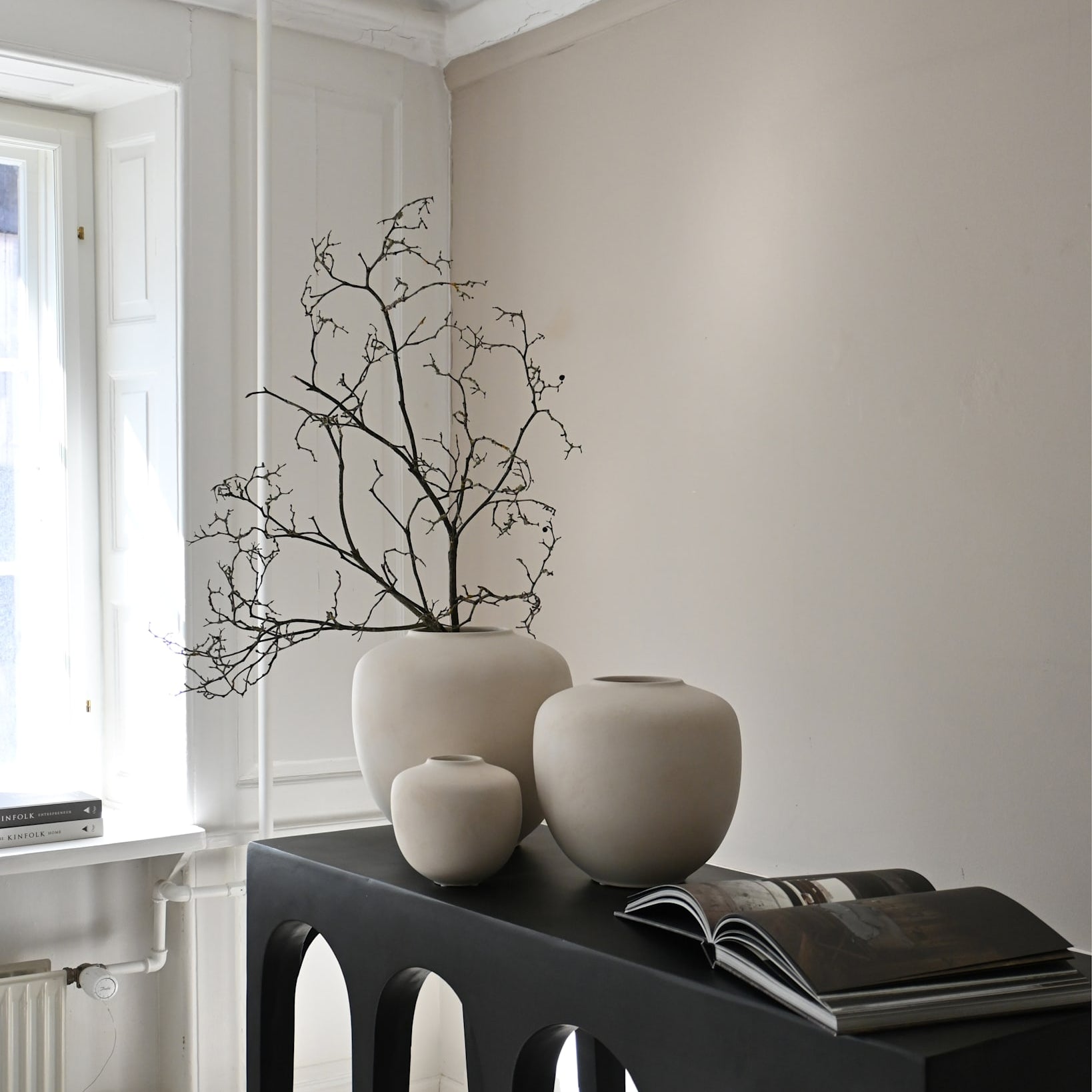 101 Copenhagen - Bow Console, Big - Coffee - Console Table
