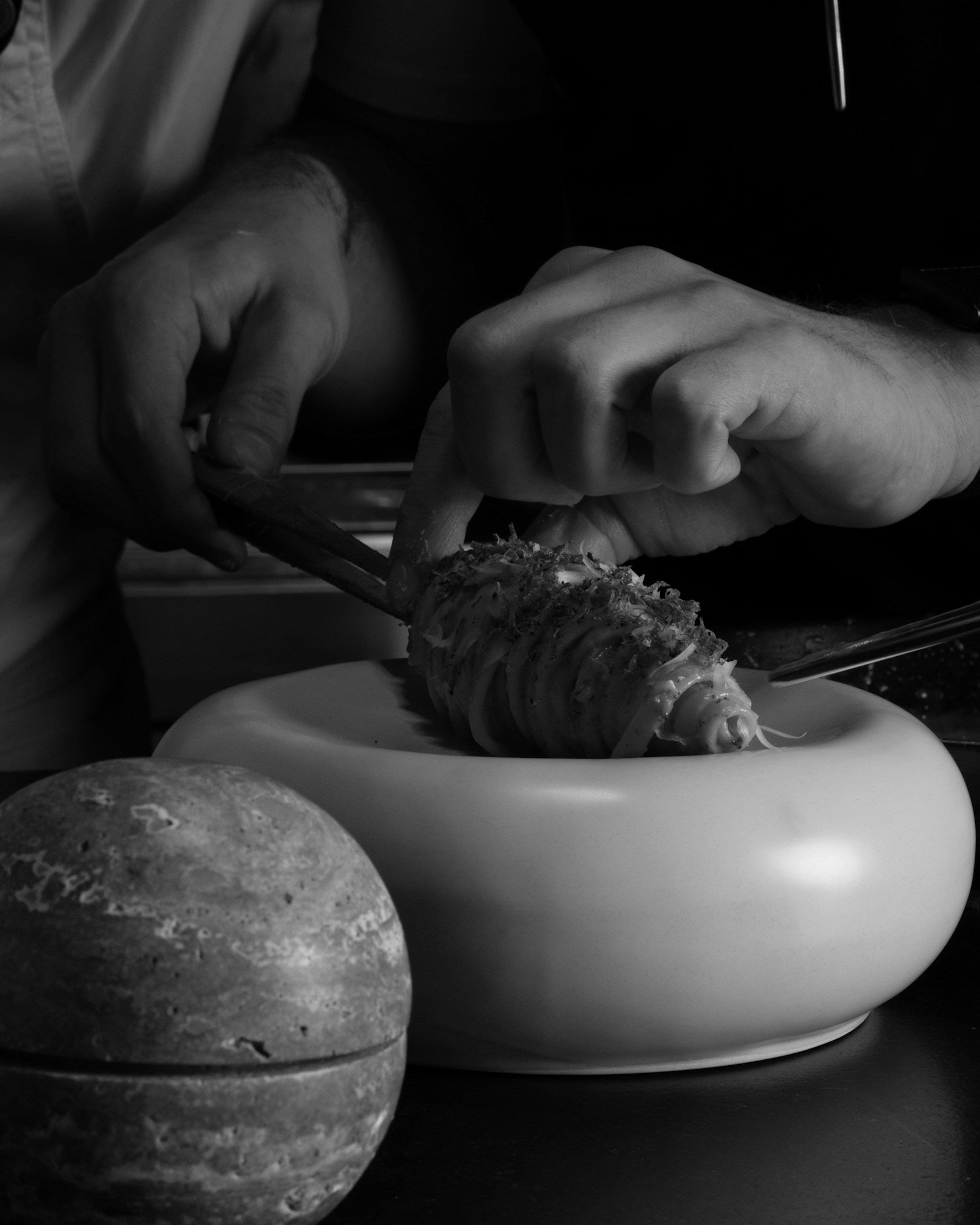 101 Copenhagen - Enkei Jar, Medio - Silver Travertine - Jar