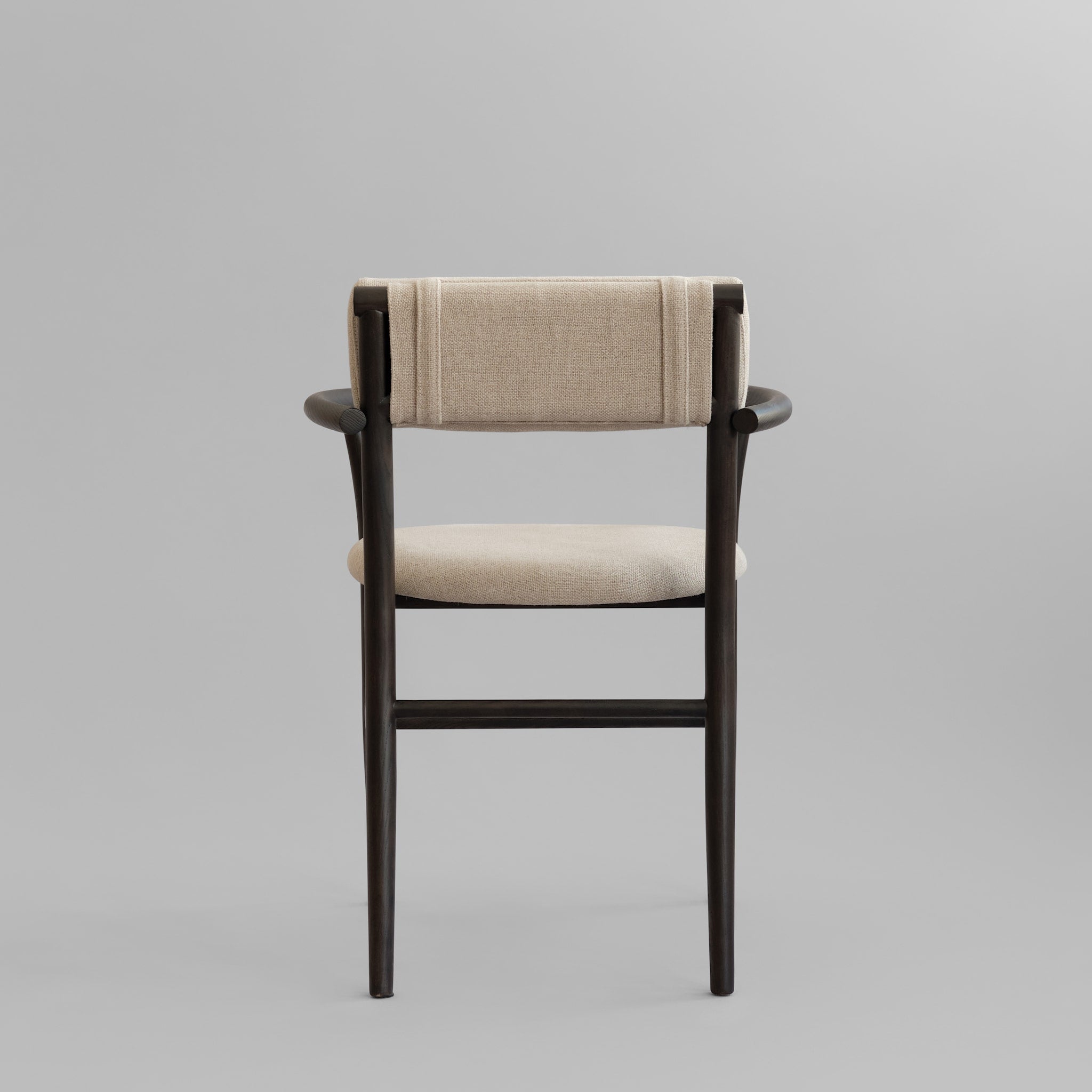 101 Copenhagen - Nama Dining Chair, Armrest - Coffee Black, Linen - Dining Chair