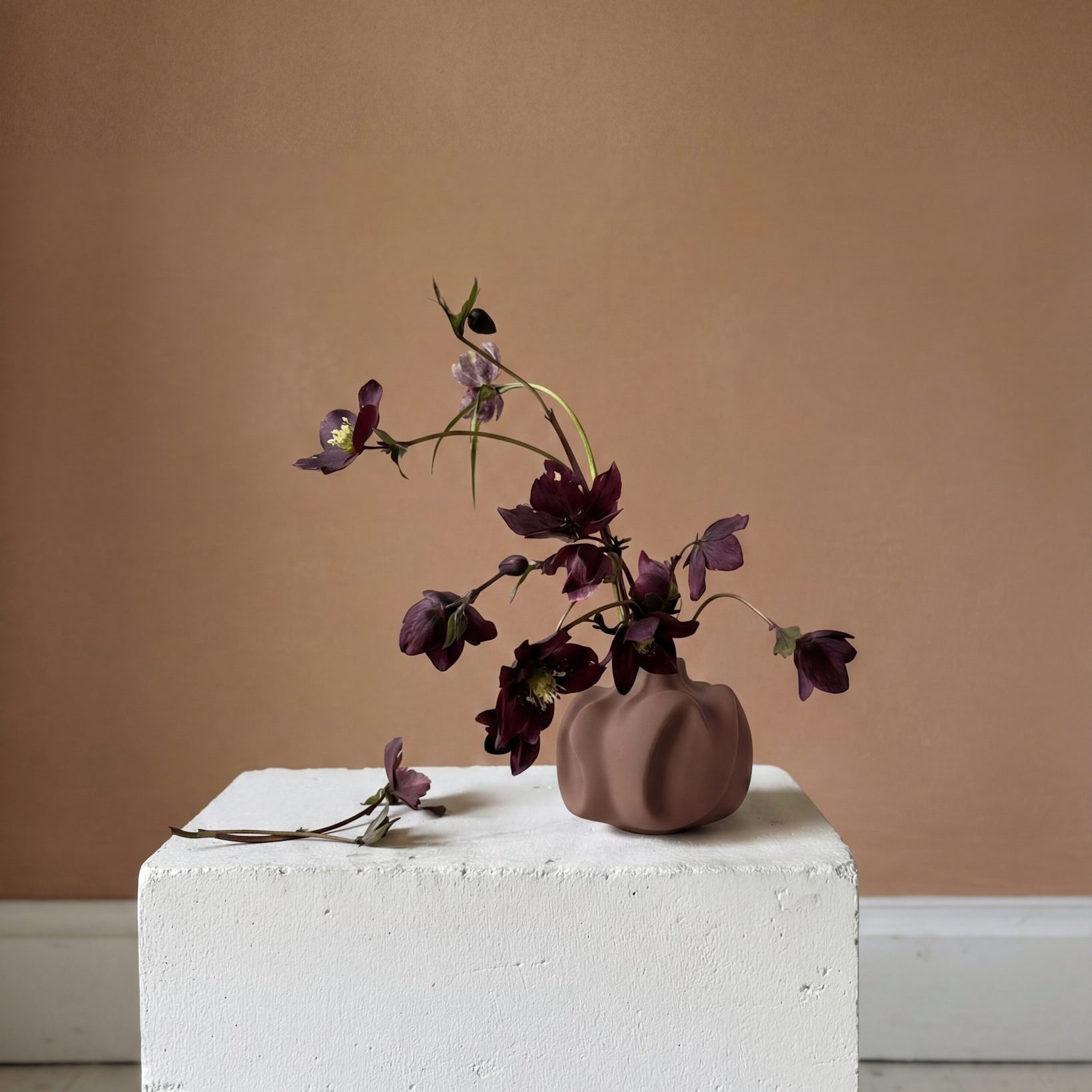 Wabi Vase, Mini - Almond