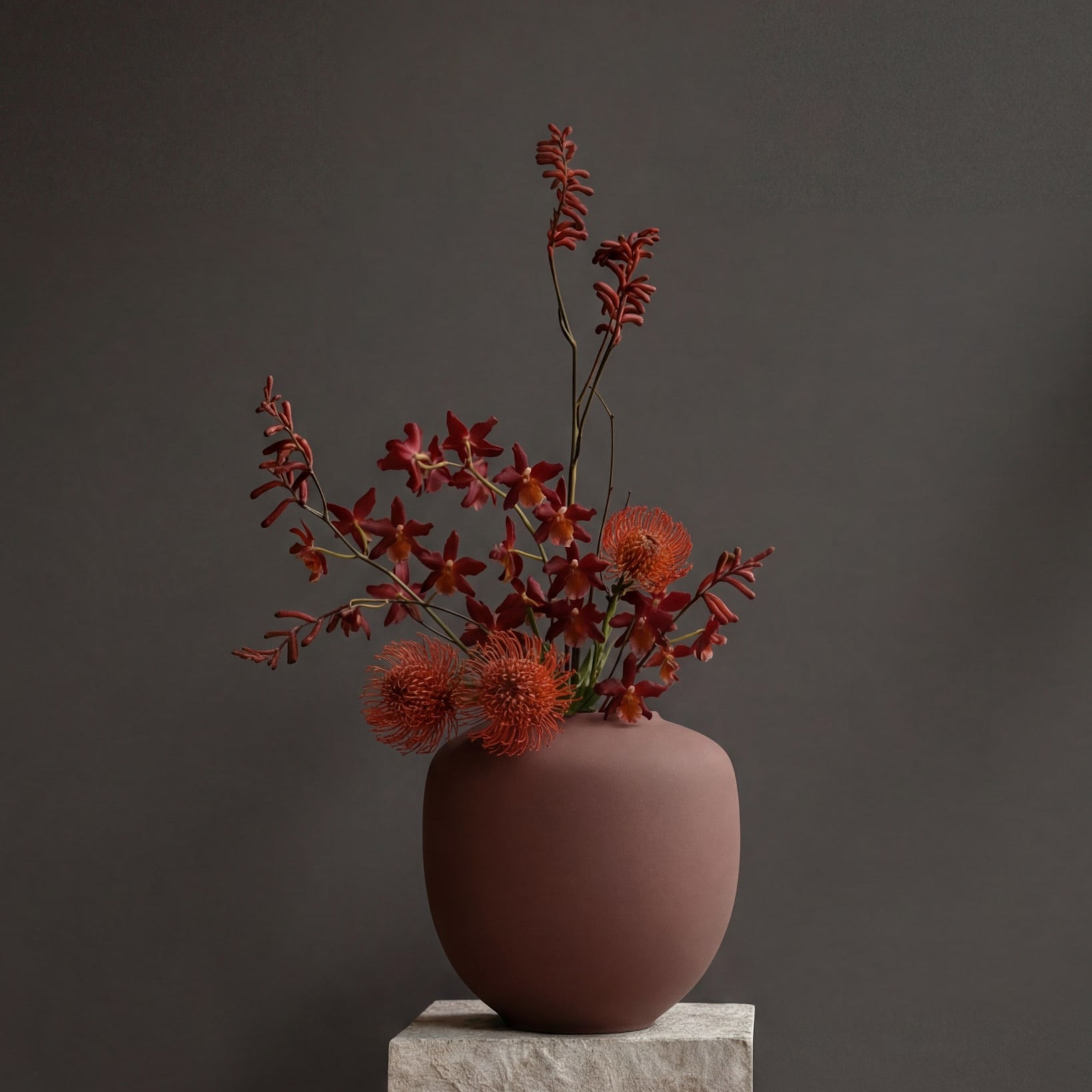 Sunao Vase, Medio - Almond