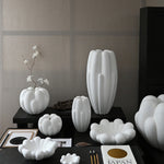 101 Copenhagen - Bloom Vase, Mini - Bone White - Vase