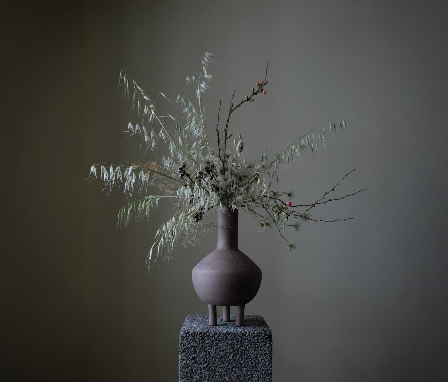 101 Copenhagen fat duk vase with beautiful floral arrangement by Aiku Floral