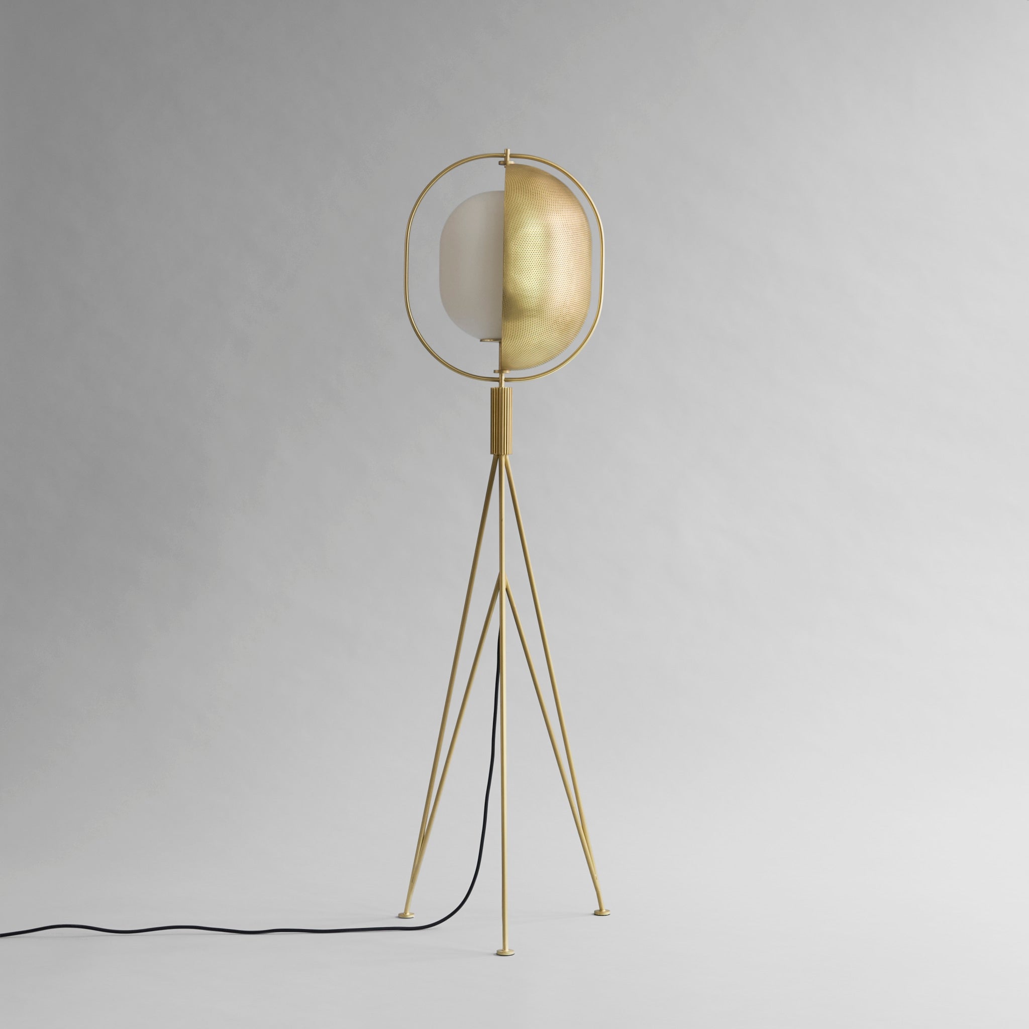 101 Copenhagen - Pearl Floor Lamp - Brass - Floor Lamp