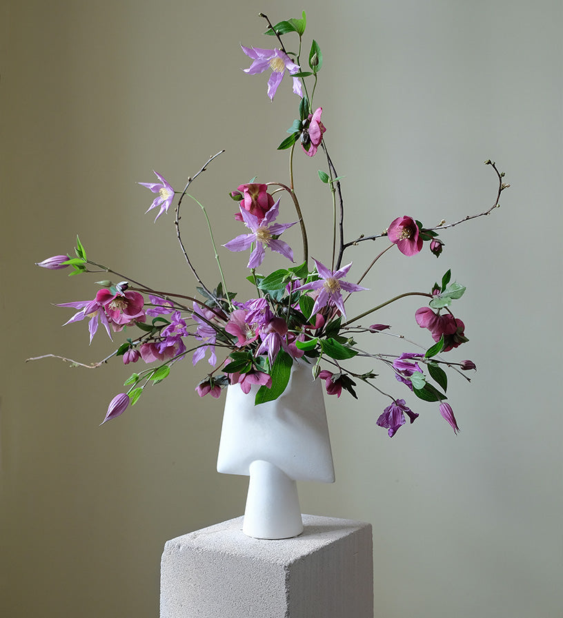 Colourfull floral arrangement by Aiku Floral in a white 101 Copenhagen Sphere square vase